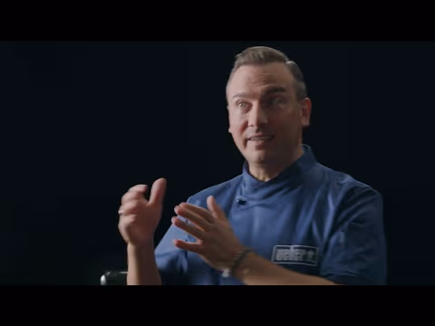 Produktvideo zu Lumin mit Stand Schwarz 