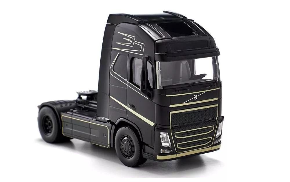 Camion Volvo FH 16 4x2 RTR, 1:32