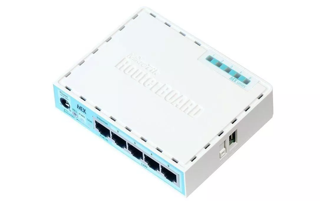 Router RB750GR3, hEX